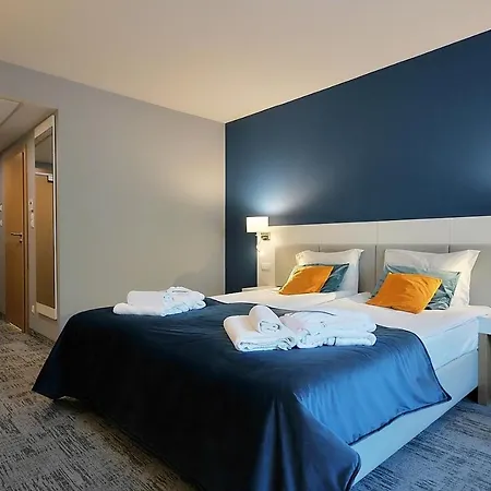 호텔 Hotel Hel 4*