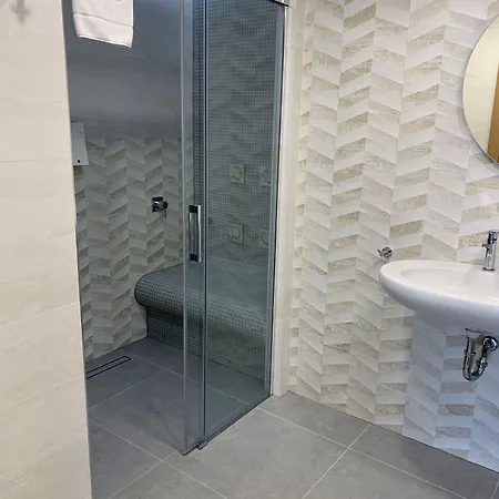 Hotel Hel 헬