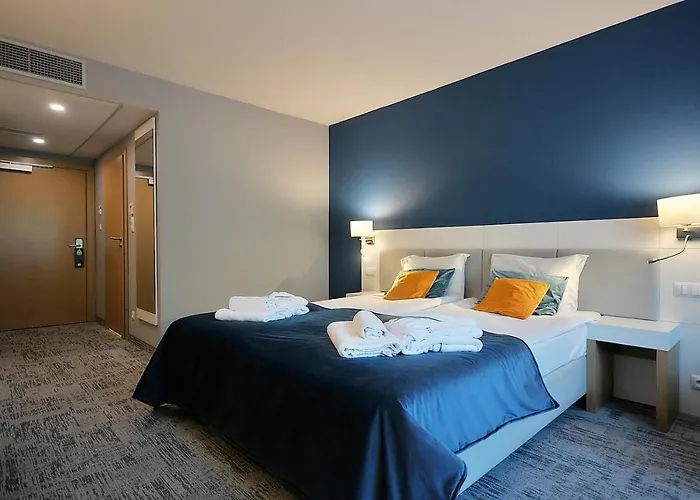 Отель Hotel Hel 4*